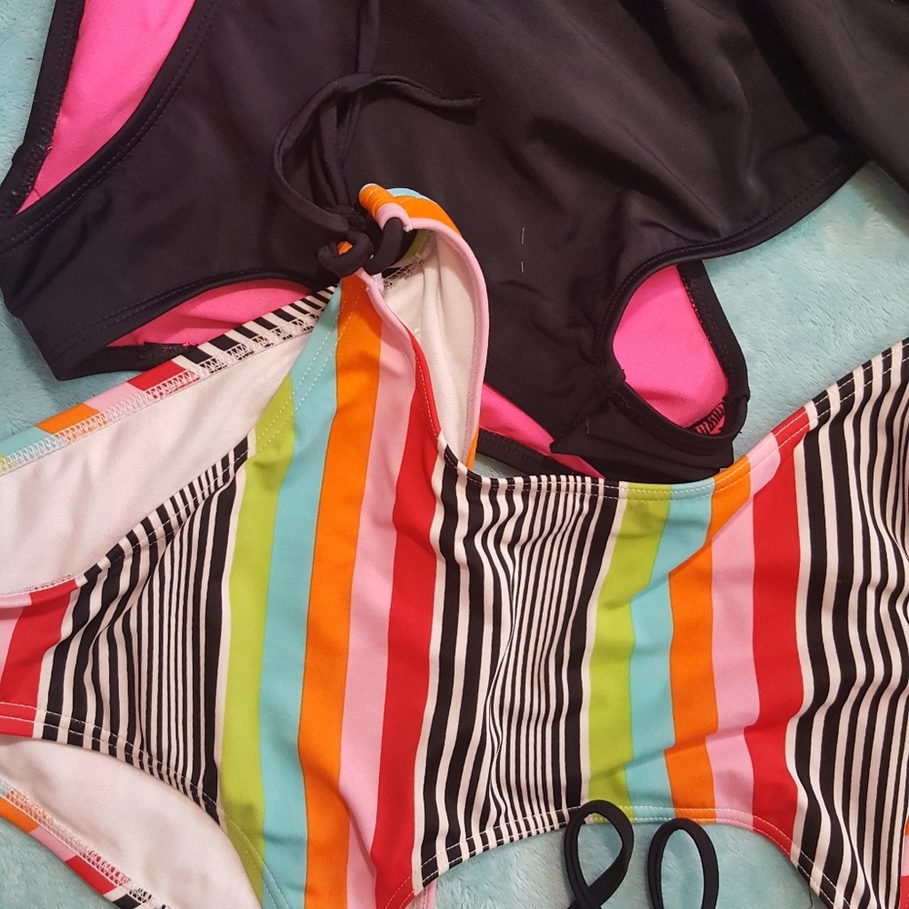 Swimsuits - Picture 3 of 3